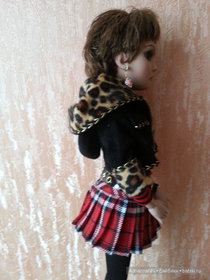 Новые наряды для Эмбер и Пруденс