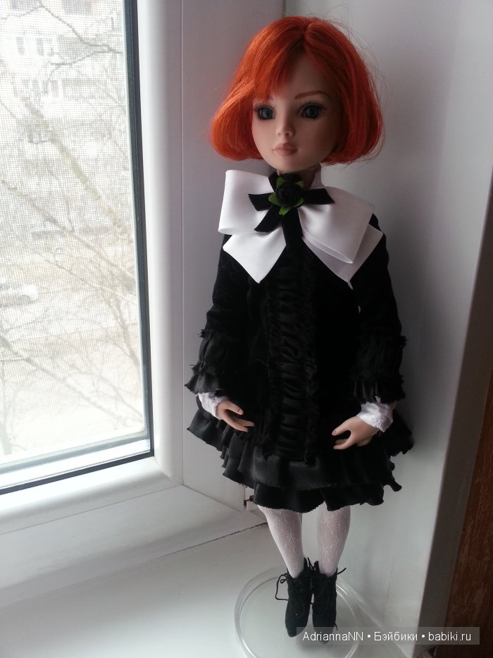 Иногда просто необходимо быть Серьезно одетой