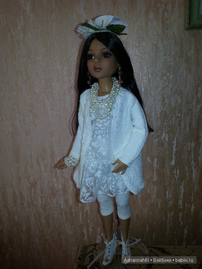 Молочный шоколад в белых сливках