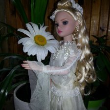 Девочка в ромашках