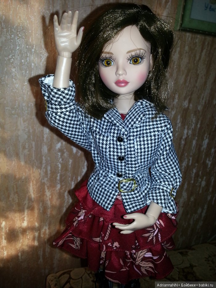 Моя новенькая девочка Essential Ellowyne Seven - Brown (фото 8)