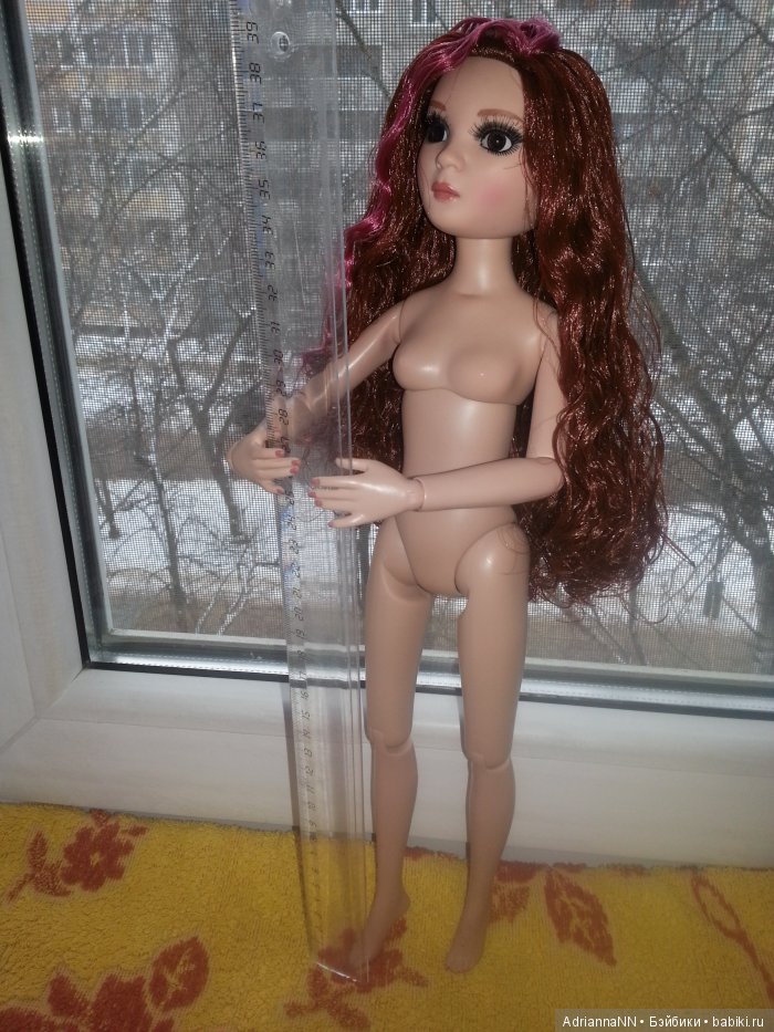 Куколка Элловайн Вайлд от Тоннера. Подвижность и строение тела. Небольшой экскурс
