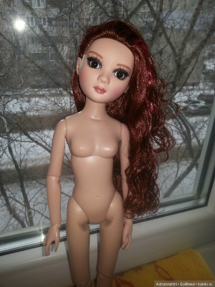 Куколка Элловайн Вайлд от Тоннера. Подвижность и строение тела. Небольшой экскурс (фото 5)