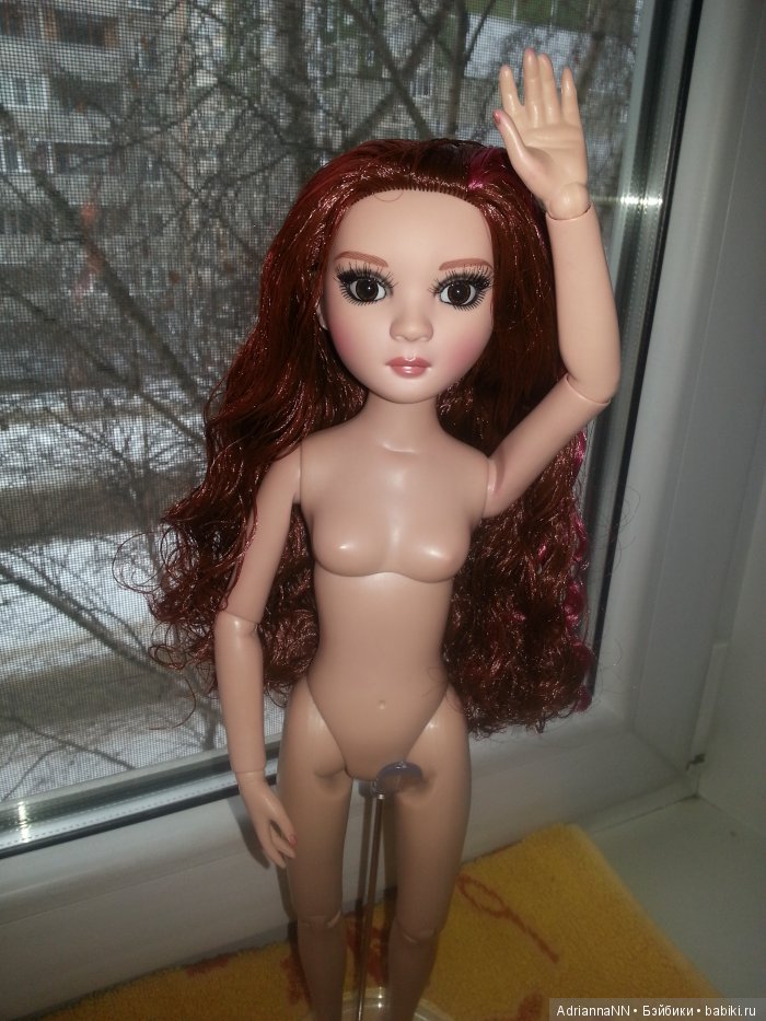 Куколка Элловайн Вайлд от Тоннера. Подвижность и строение тела. Небольшой экскурс