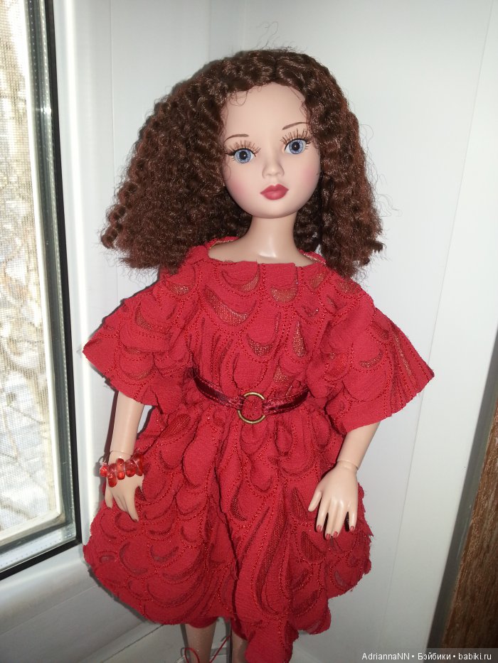 Задумчивая дама в красном (фото 4)