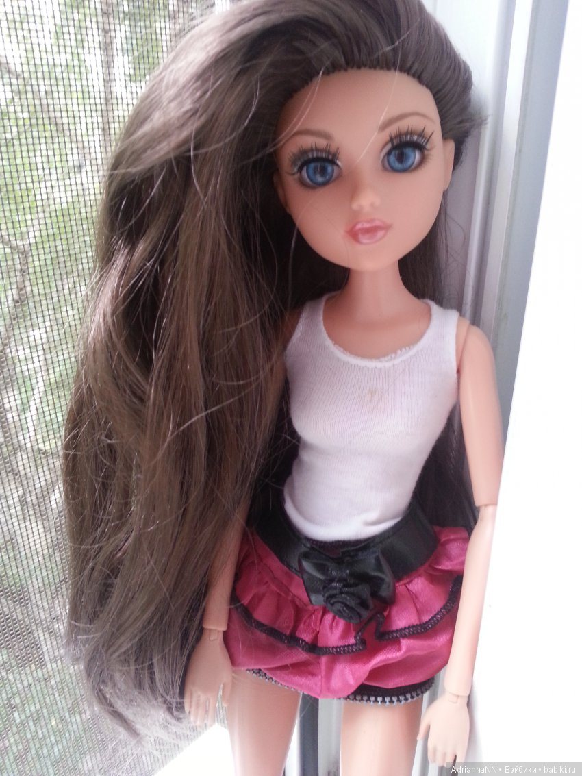 Красавица с голубыми глазами - брюнетка Мокси Тинз (Лея ООАК) | Бэйбики Красавица с голубыми глазами - брюнетка Мокси Тинз (Лея ООАК) (фото 5)