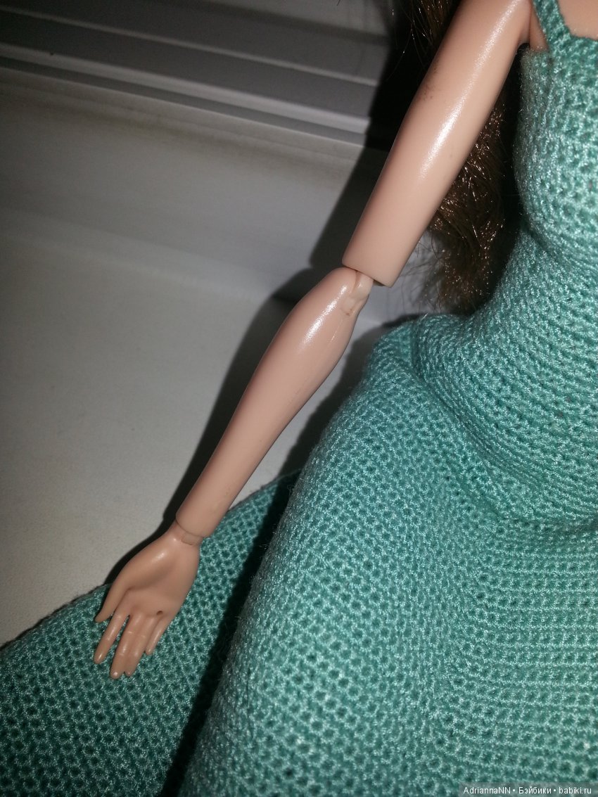 Как исправить дефект шарнира у куклы Мокси Тинз (фото 4)