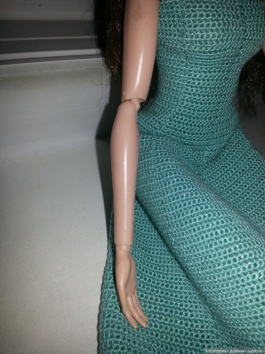 Как исправить дефект шарнира у куклы Мокси Тинз (фото 3)