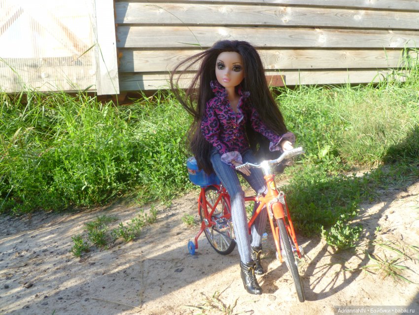 Райское место, или первая вылазка Адрианны (Мокси тинз) на природу