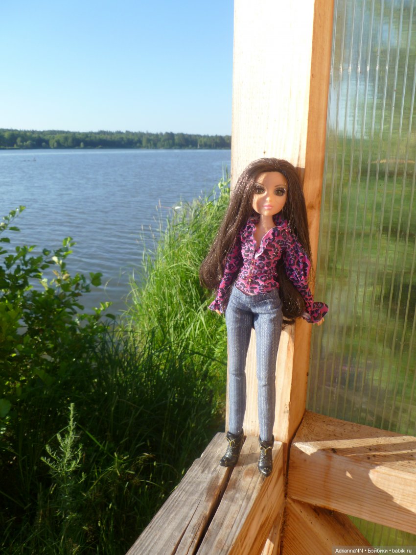 Райское место, или первая вылазка Адрианны (Мокси тинз) на природу