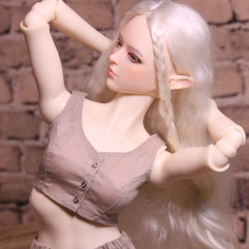 Позирование с Gem of Doll 1/4 Windsor Girl
