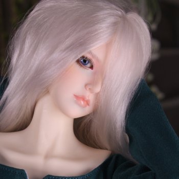 То же платье