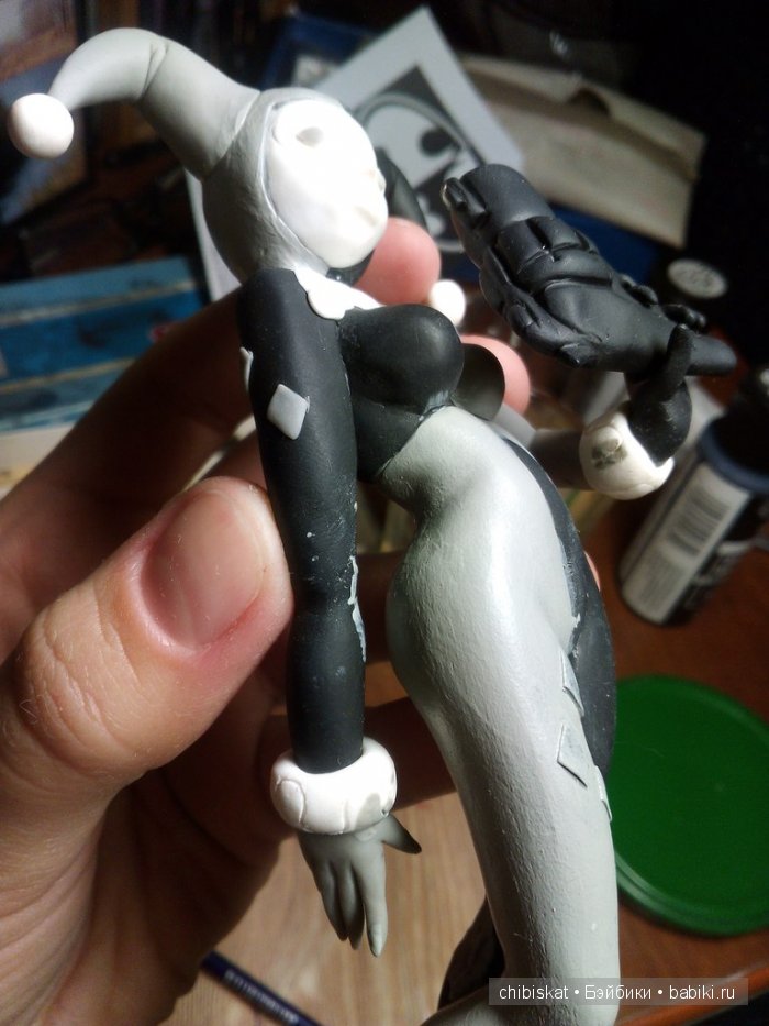 Харли Квин по комиксам бэтмена (фото 7)