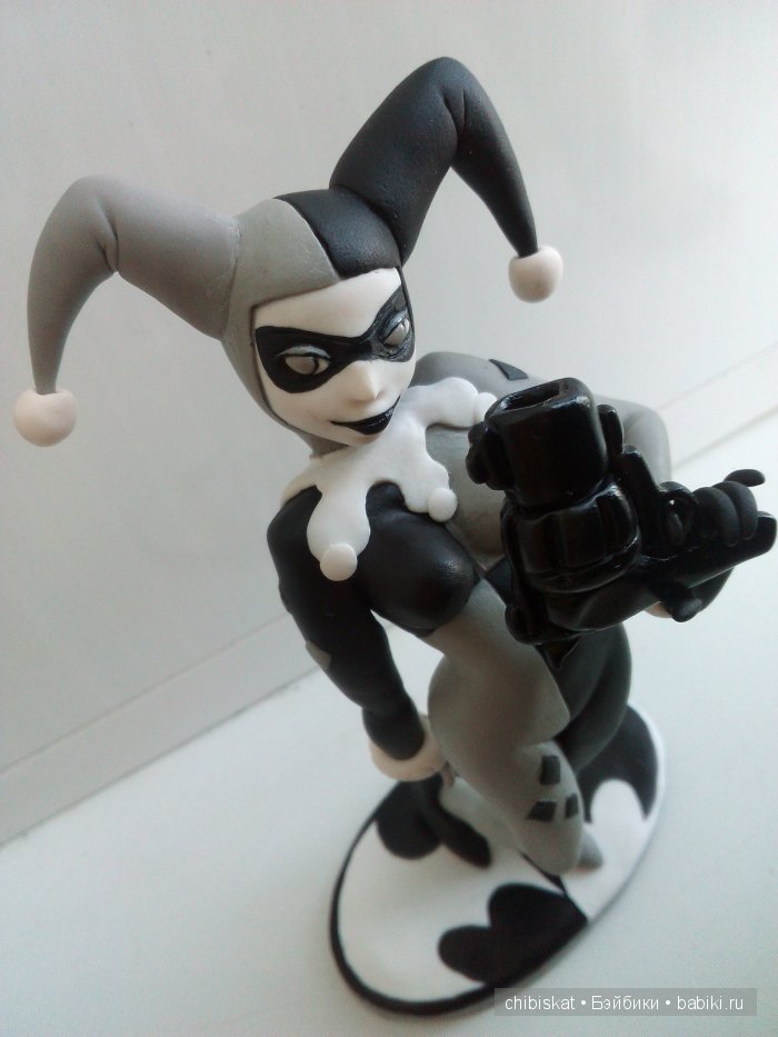 Харли Квин по комиксам бэтмена (фото 9)