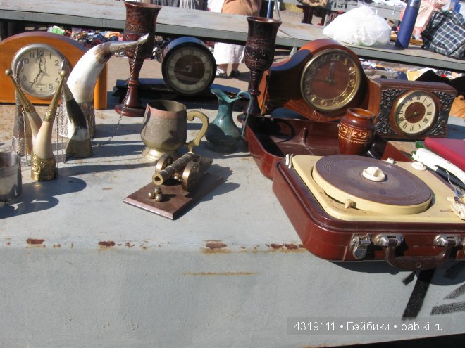 С Андреем Малаховым пройдемся по блошиному рынку