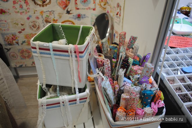 Х Международный Салон кукол 2014 - поднимемся на 2-й этаж. Фурнитура