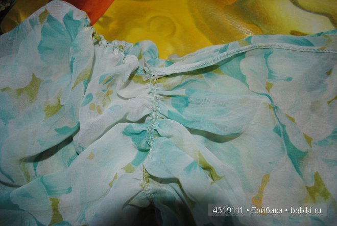 Плащ или накидка из шифона для любых кукол. Обработка краев швом "американка". Отделка ниткой-резинкой. Подробно. Просто