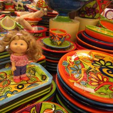 Капустка в посудной лавке с видом на Барселону