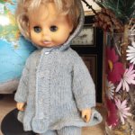 Кукла малышка в вязаной одежде
