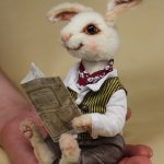 Глава семейства - кролик Джером, авторская игрушка ручной работы