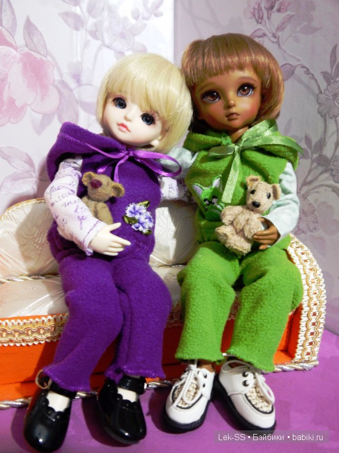 Вот что значит - нет интернета!(Костюмчики для девчонок)