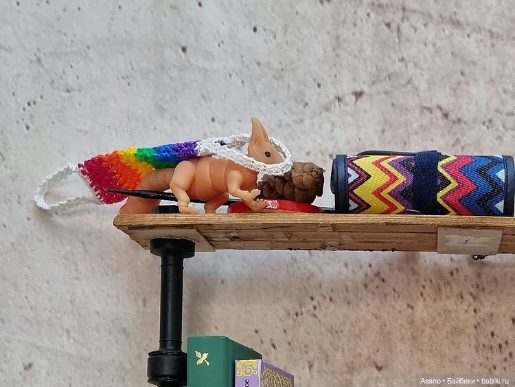 Сонечка, такса Анатолий и белка. Погоня за мочалкой (фото 6)