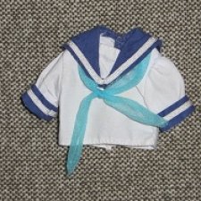 Винтажная блузка-матроска компании Такара для Ликки и кукол похожего размера.