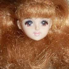 Голова New Jenny компании Такара.