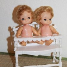 Винтажный стульчик для близнецов компании Такара