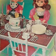 Раритетный набор столовой мебели для Ликки 1 поколения компании Такара