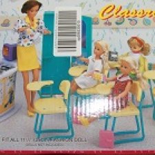 Набор мебели для классной комнаты от фирмы Gloria (Classroom Play Set ).