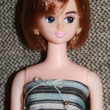 Винтажная подружка Дженни Кисара