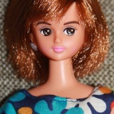 Винтажная подружка Дженни Кисара