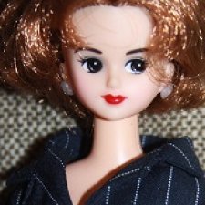 Винтажная подружка Дженни Кисара