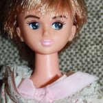 Винтажная подружка Дженни Кисара