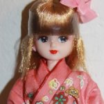 Ликка 4 поколения с ярким макияже