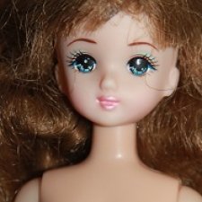 Подружка Ликки Мари компании Такара с нюансами