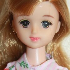 Подружка Дженни Элис