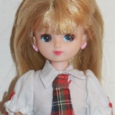 Ранняя голубоглазая Licca-chan 4 поколения компании Такара. С нюансами