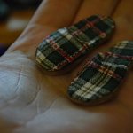 Как сделать классические домашние тапки на куклу любого размера.