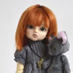 Как девчонки кота тискали