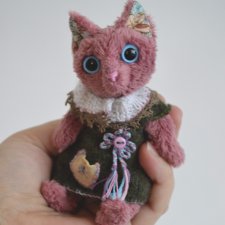 Кошечка в платье, игрушка  ручной работы