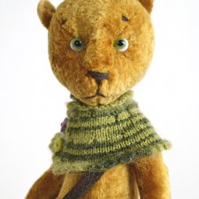 Очень серьёзный медведь пришёл