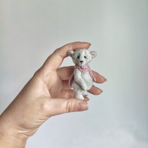 Медведь Гога, можно Жорик