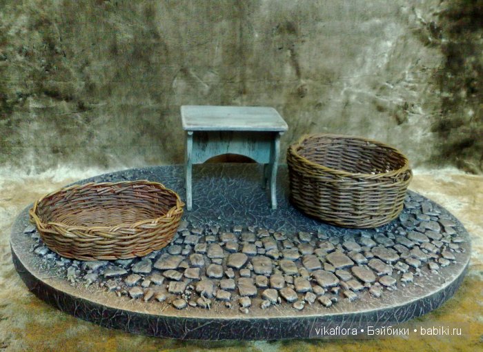 Подставка, табуреточка, корзины для рыбы