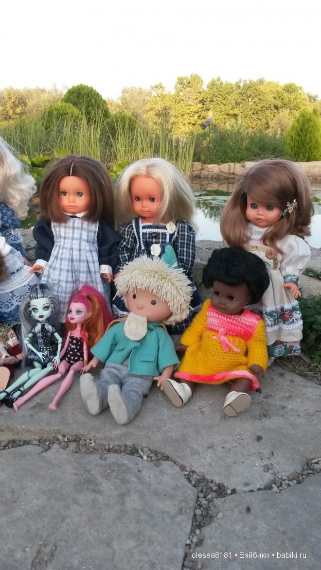 Прогулка в парке с винтажными куколками