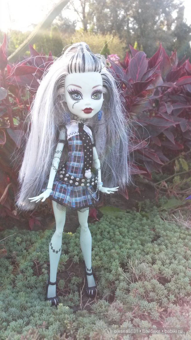 Прогулка в парке с винтажными куколками