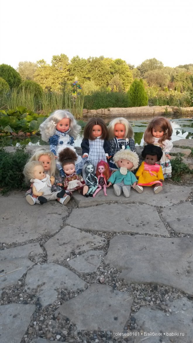 Прогулка в парке с винтажными куколками