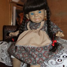 Характерная девочка от GlooBee