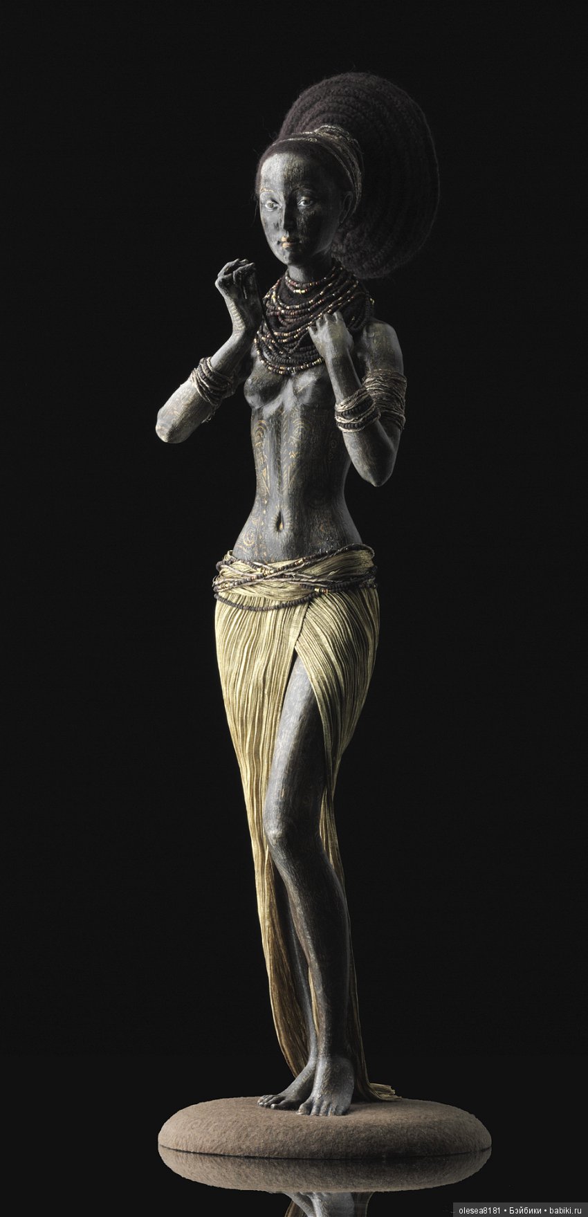 Александра Кукинова и фантастический мир ее кукол